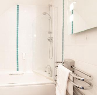 Gunthorpe Hotel | Unicorn, Gunthorpe by Marston's Inns