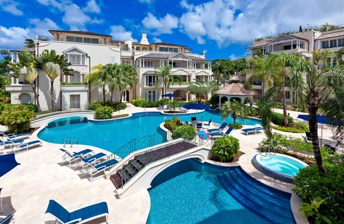 Schooner Bay Apartment | Uninterrupted Beachfront Views - Schooner Bay 207 (2 bed)
