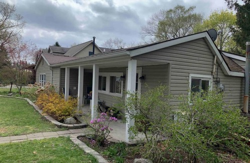 West Bloomfield House | Union Lake Retreat*