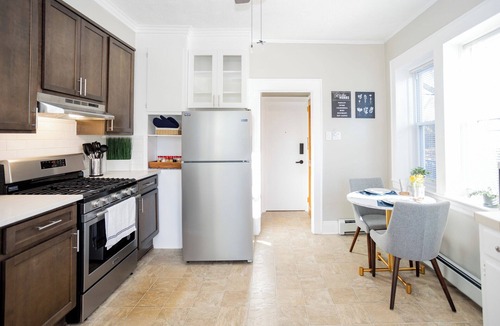 Ampere Apartment | Unique 1 BR. In-Unit Laundry, Parking, Private Entrance, Yoga Gym, Office