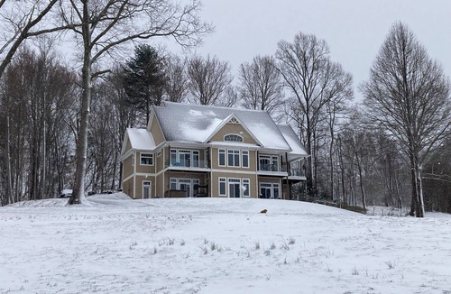 Damascus Apartment | Unique 4 ac. private country estate, stunning views, 1/4 mile to Va. Creeper!