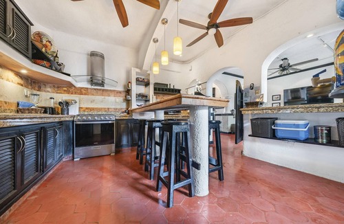 Centro - Supmza 001 Villa | Unique 8BR w/Rooftop Pool Downtown