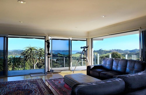 Russell Cabin | Unique Accommodation for a Couples Retreat with Ocean Views near Russell, New Zealand