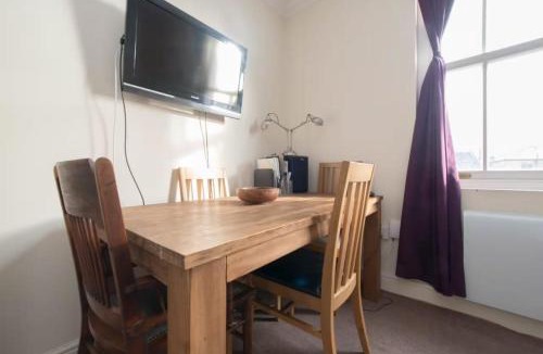 Dalston Apartment | Unique and Cozy 1 Bed Flat in Dalston