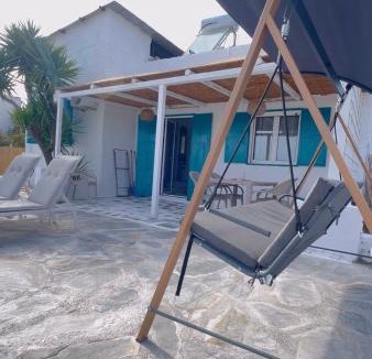 Messini House | Unique Beachfront Cottage House - Private Garden