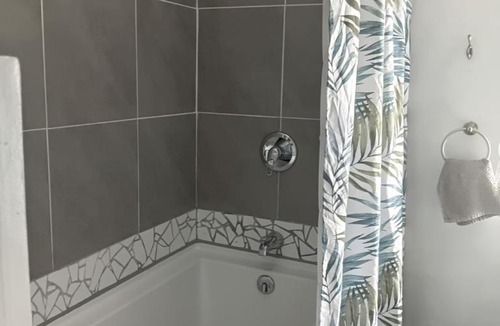 Bridgetown House | Unique Bungalow