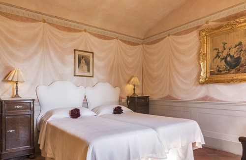 Castelfiorentino Villa | Unique castle in the Chianti region. 6 bedrooms, A/C, Wi-Fi and swimming pool