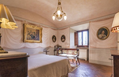 Castelfiorentino Villa | Unique castle in the Chianti region. 6 bedrooms, A/C, Wi-Fi and swimming pool