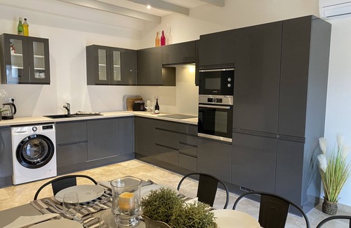 Quarante House | Unique character property in stunning location