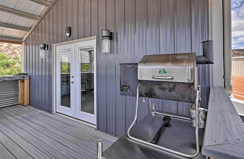 Cornville Cottage | Unique Cornville Retreat w/ Game Room & Deck!