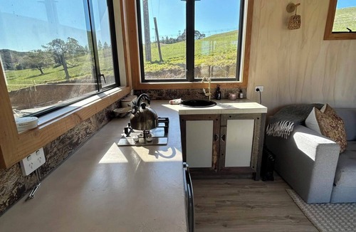 Ngatimoti House | Unique Cottage/Rural Retreat! surrounded in wildlife/close to Local attractions