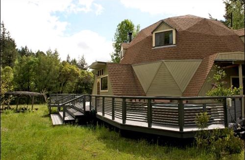 Philo House | Unique Dome with Hot Tub for a Family Getaway in Philo, California