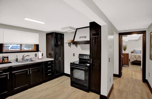 Gainesville Apartment | Unique Downtown 2br 2ba close to everything Apt.B