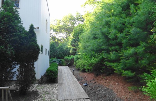 East Hampton North House | Unique East Hampton Vacation Oasis !