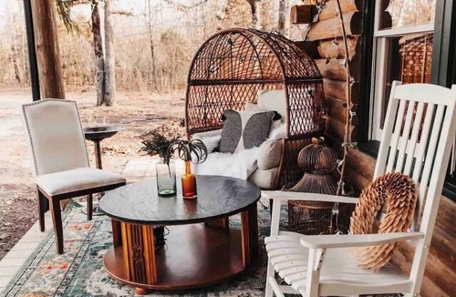 Lenox House | Unique Emerald Gabel Cabin