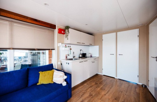 Groenlandsekade Cottage | Unique Experience Close to AMS. Free Parking.