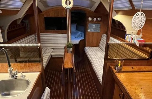 Poblats Maritims Boat Rental | Unique Experience in Sailboat! In The 4 Seasons!