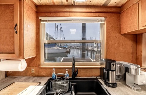 Bayview Boat Rental | Unique Floating Home on Lake Pend O'reille near Coeur d’Alene, Perfect for a Weekend on the Water