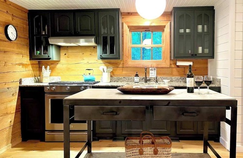 Eureka Springs Cabin | Unique Glass Cabin/Private Ozark Escape