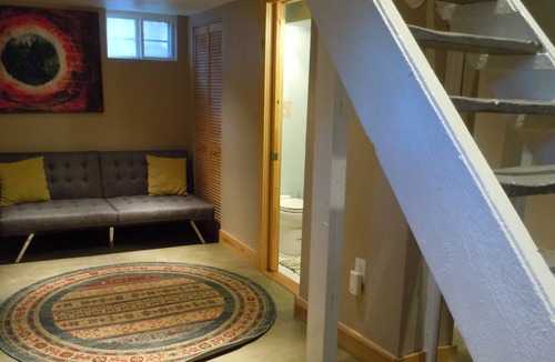 Sunnyside House | Unique Historic Bungalow with a Backyard for Relaxing!