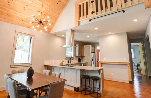 Optimist Park House | Unique Home & Tiny Home in NoDa