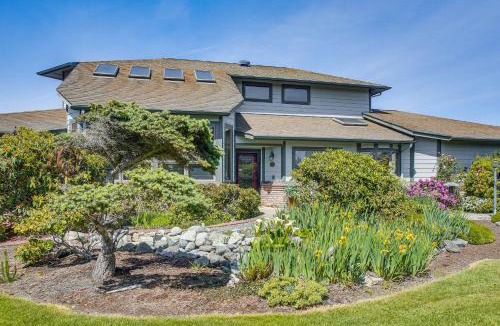 Sequim House | Unique Home w/Beautiful Mtn Views!