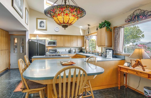 Sequim House | Unique Home w/Beautiful Mtn Views!