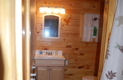 Lake Arrowhead Cottage | *** Unique Lakefront Cottage In A Private Setting - Maine At Its BEST! ***