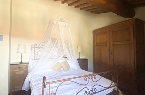 Greve in Chianti House | UNIQUE LARGE TERRACE WITH VIEWS TO CHAINTI VALLEY AND DRINK