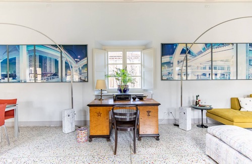 Lucca Historical Center Apartment | Unique lifestyle, modern, airy, inside walls, free garage parking if handicapped