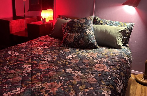 North Haven House | Unique little fun stay ,pet friendly in the heart of North Haven village.