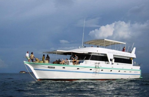 Maldives House | Unique liveaboard experience in Maldives, AIl Incl