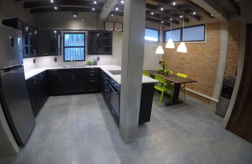 Luang Prabang House | Unique & Modern, Huge Kitchen, Great for Long Stays