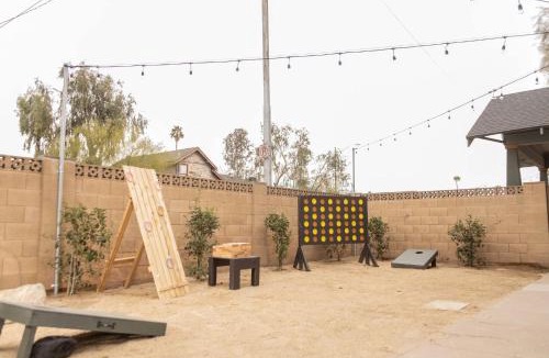 Governmental Mall House | Unique*NEW*Hot Tub Studio*Mins to DT & PHX Airport
