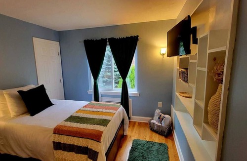 West Roxbury Apartment | Unique & Peaceful Boston Home (Free Parking)
