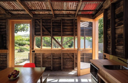 Invermay Apartment | Unique private accessible guestsuite architect designed urban cabin, Launceston.