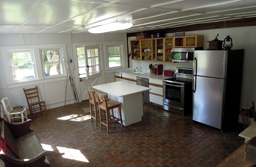 James City Cabin | Unique Restored Barn Rental Perfect for Families near the Croatan National Forest, NC