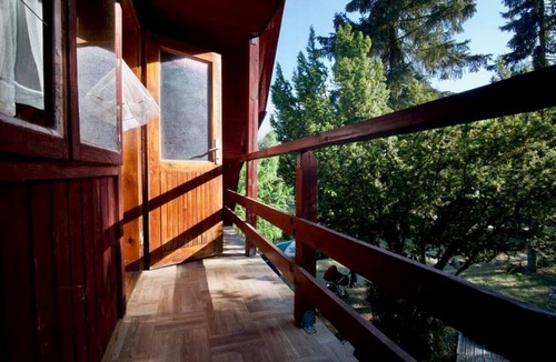 Karniewek House | Unique River Cabin!