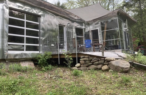 Allaben House | Unique river front retreat