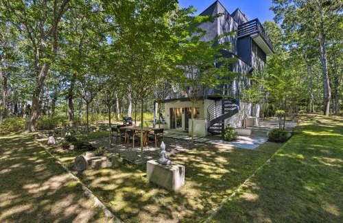 North Sea House | Unique Southampton Getaway w/Rooftop Deck!