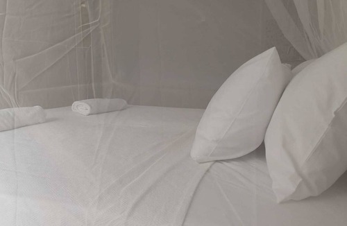 Ortakoy Apartment | Unique spaciousness in a historical location 1-4 person hostel - Room 1