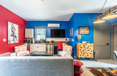 Urban Core Apartment | Unique studio w pool spa & gardens near downtown