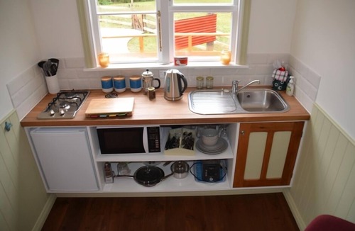 Greymouth Cottage | Unique Train carriage 100+ years old - Te Pahika