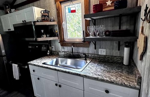 Rosston House | Unique Treehouse on Working Farm in Texas, Perfect for Rustic Weekends in Nature