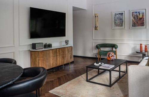 Tel Aviv Apartment | Unique & Upscale Gem +BombShelter 2 Bedroom, Fully Equipped in Tel Aviv