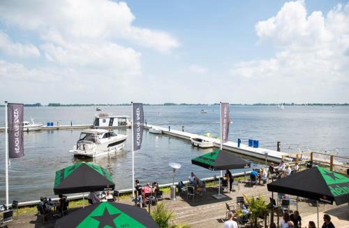Offingawier Boat Rental | Unique vacation home