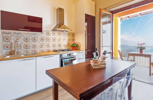 Levo Apartment | Unique View of Lake Maggiore - Panoramic Balcony & Private Parking