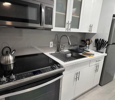 North Bay Village Apartment | Unique Water Views, free Parking 1bed 1 bath Rooffornomads 416