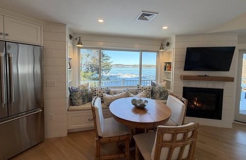 Greenbush House | Unique Waterfront Luxury Home - Coastal Entertaining at it's Finest