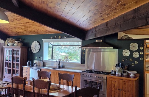 Rotorua House | Uniquely spacious and comfy country home. Perfect for Mountain bikers!